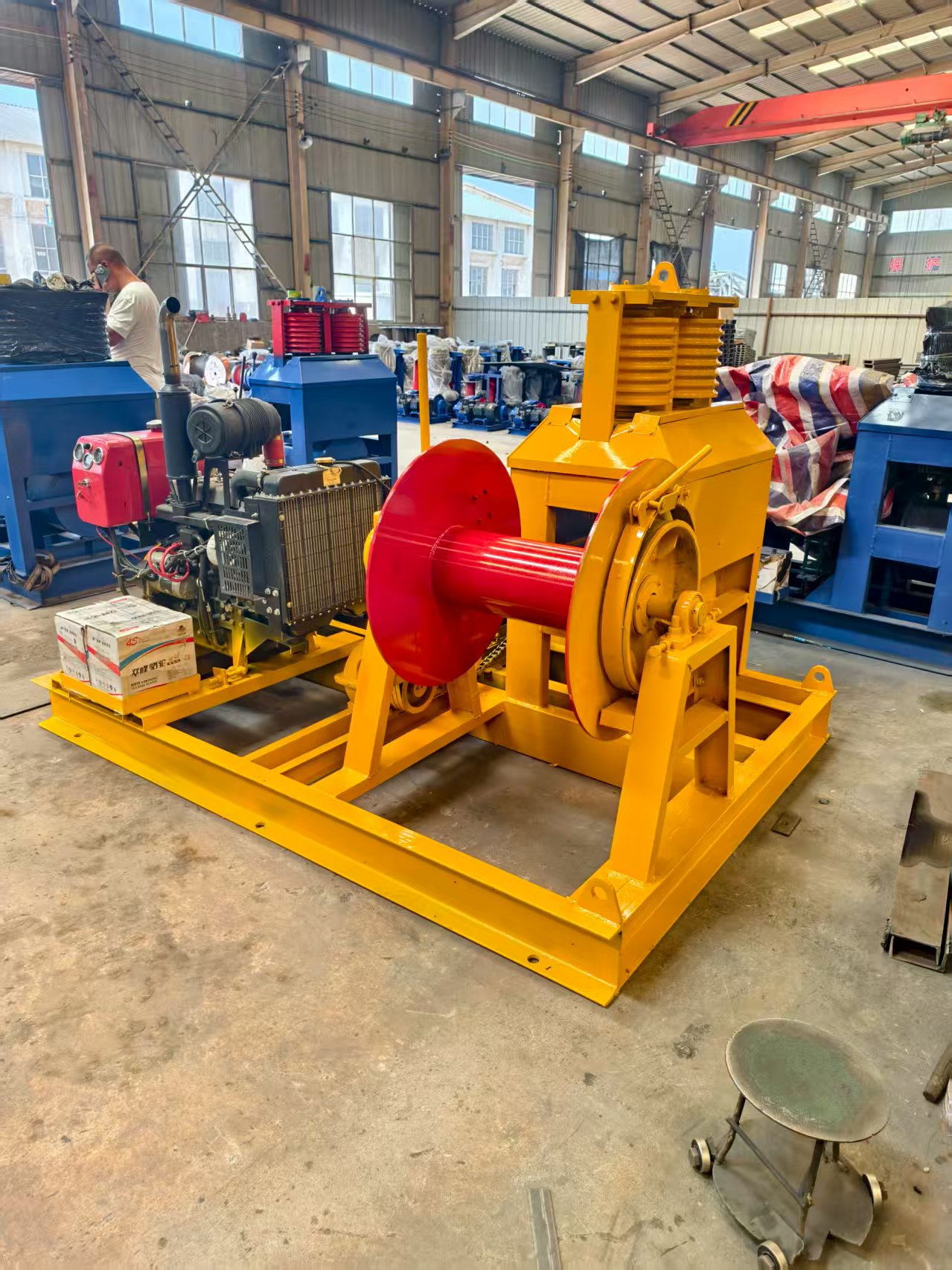 Industrial application of planetary hand brake winch